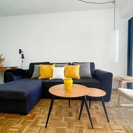 Con Personalidad A 600 M De La Playa. Apartment *